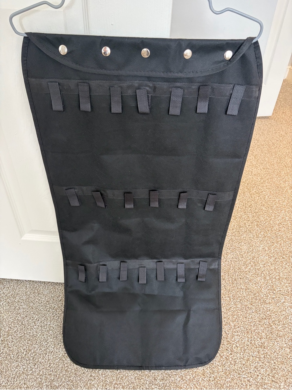 Hanging jewelry organizer
